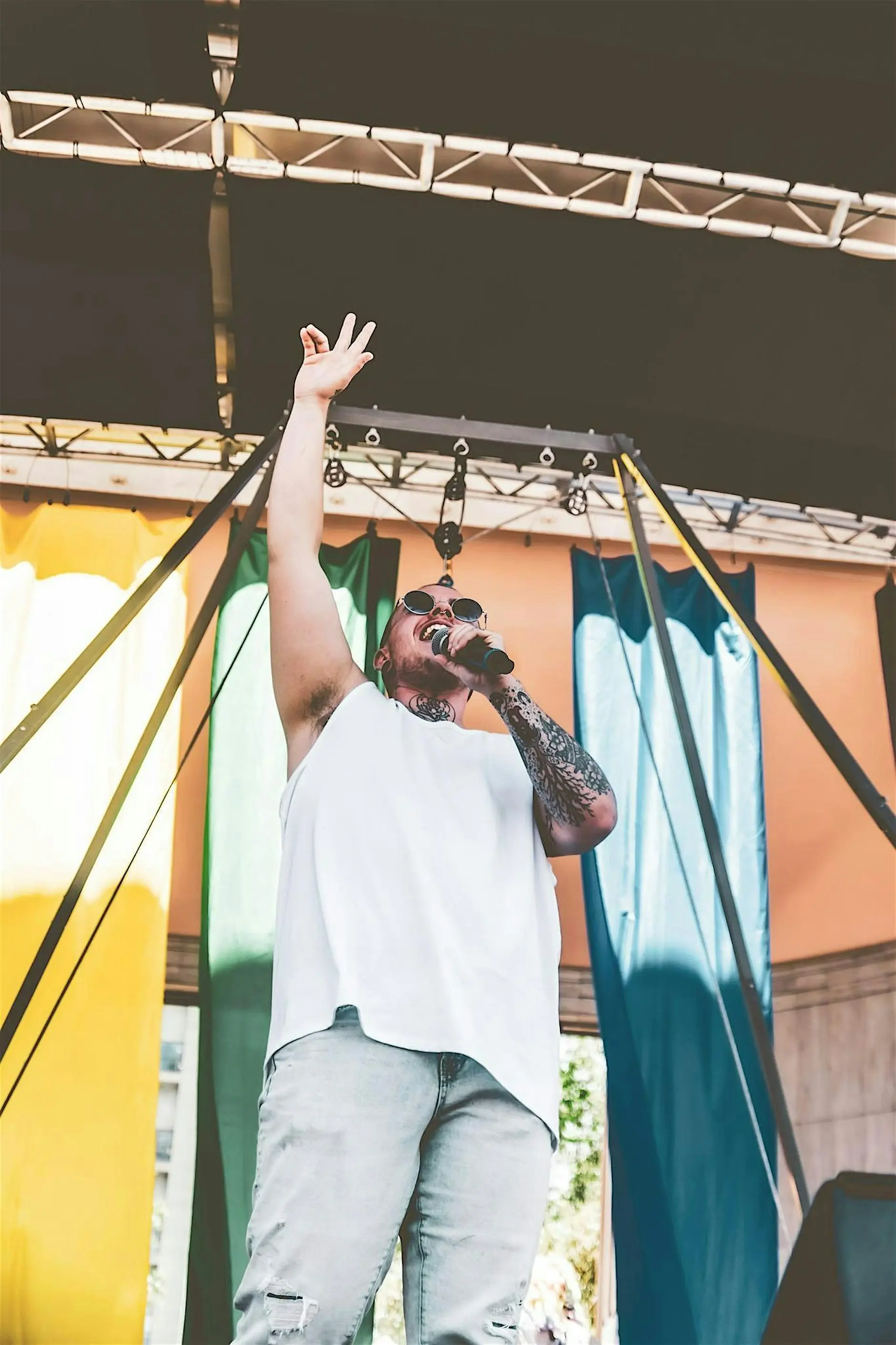 A Queer & Trans Community Night- Live at Molly Malone's | Jordin Dearinger